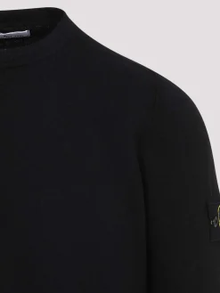 Pullover al collo dell'equipaggio