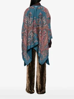 Reversible Cape