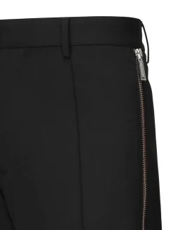 Rilassa i pantaloni di lana