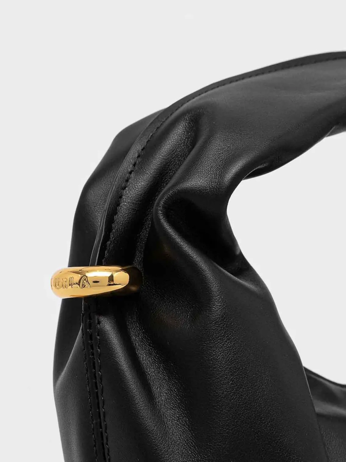 Ring Mini Hobo