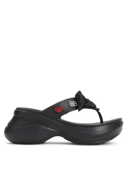 Sandali di tong crocs