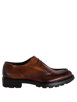 Scarpa stringata