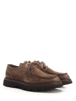 Scarpa stringata
