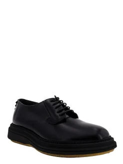 Scarpa stringata in pelle