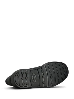 Scarpa stringata in pelle