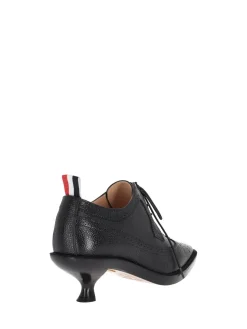 Scarpe stringate in pelle