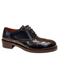 Scarpe stringate in pelle