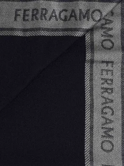Sciarpa Con Logo Scritto