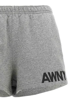 Shorts in esecuzione