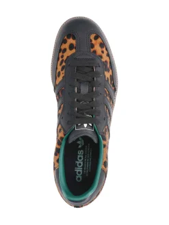 Sneaker a Cavallino