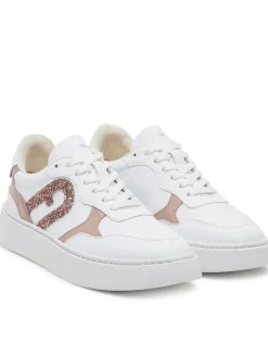 Sneaker allacciata