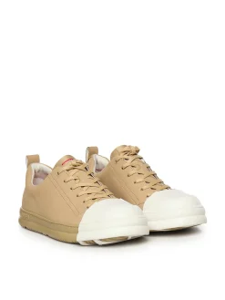 Sneaker beige di giunzione