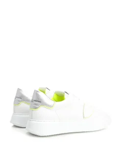 Sneaker bianche a basso top