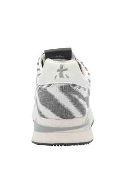 Sneaker Conny