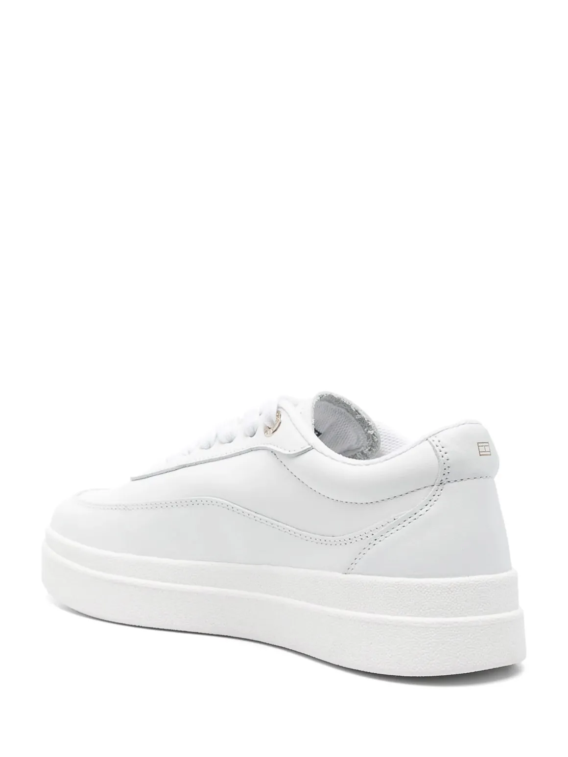 Sneaker di corte moderna