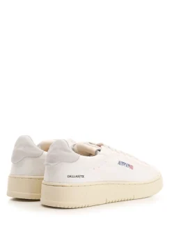 Sneaker di tela