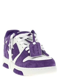 Sneaker fuori ufficio