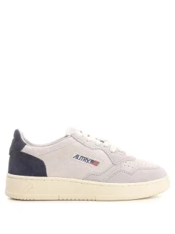 Sneaker in pelle scamosciata medaglia