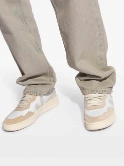 Sneaker in pelle V-90