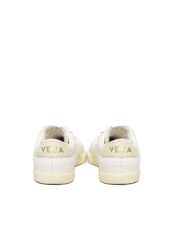 Sneaker Panenka con logo