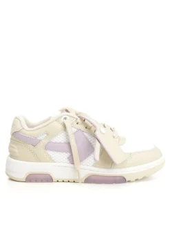 Sneaker sottili fuori ufficio