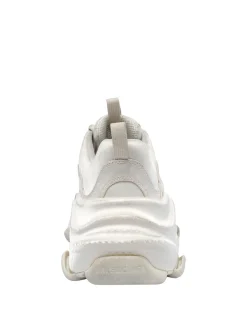 Sneaker triple