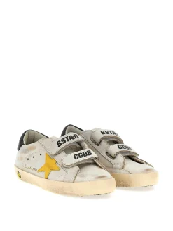Sneakers della vecchia scuola
