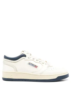 Sneakers s