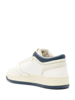 Sneakers s