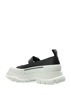 Sneakers s