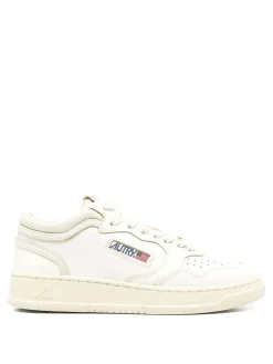 Sneakers s