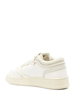 Sneakers s