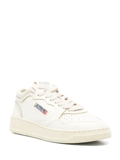 Sneakers s