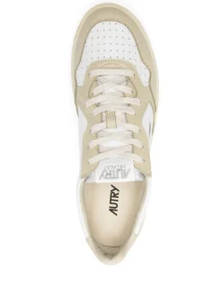 Sneakers s