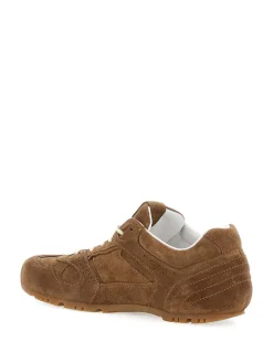 Sneakers s