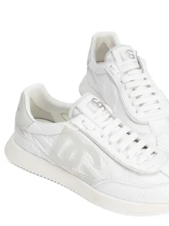 Sneakers s