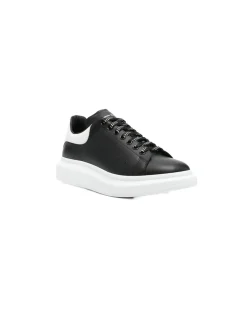 Sneakers s