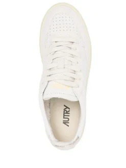 Sneakers s