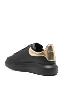 Sneakers s