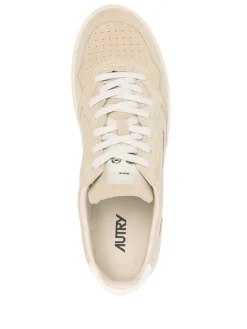 Sneakers s