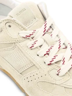 Sneakers s