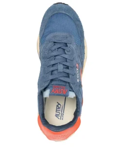 Sneakers s