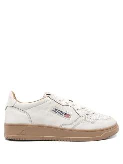 Sneakers s