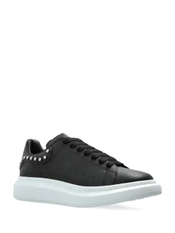 Sneakers s