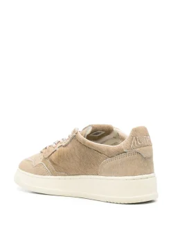 Sneakers s