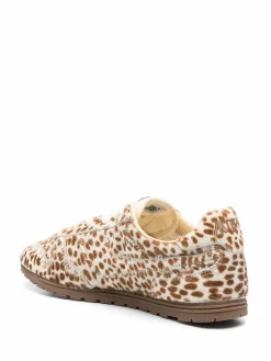 Sneakers s