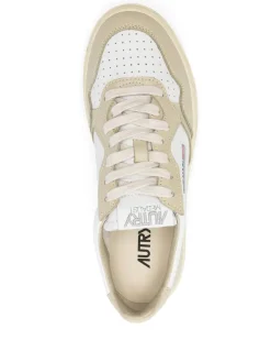 Sneakers s