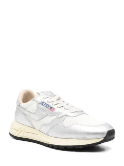 Sneakers s