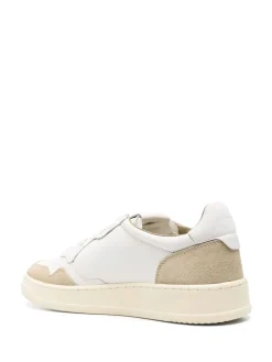Sneakers s