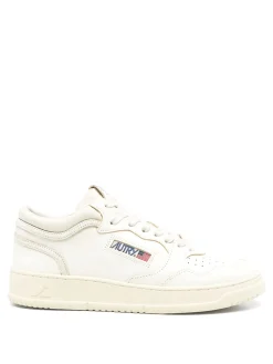 Sneakers s